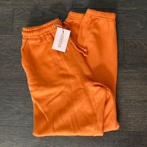 BRAND NEW Missguided orange sweatpants